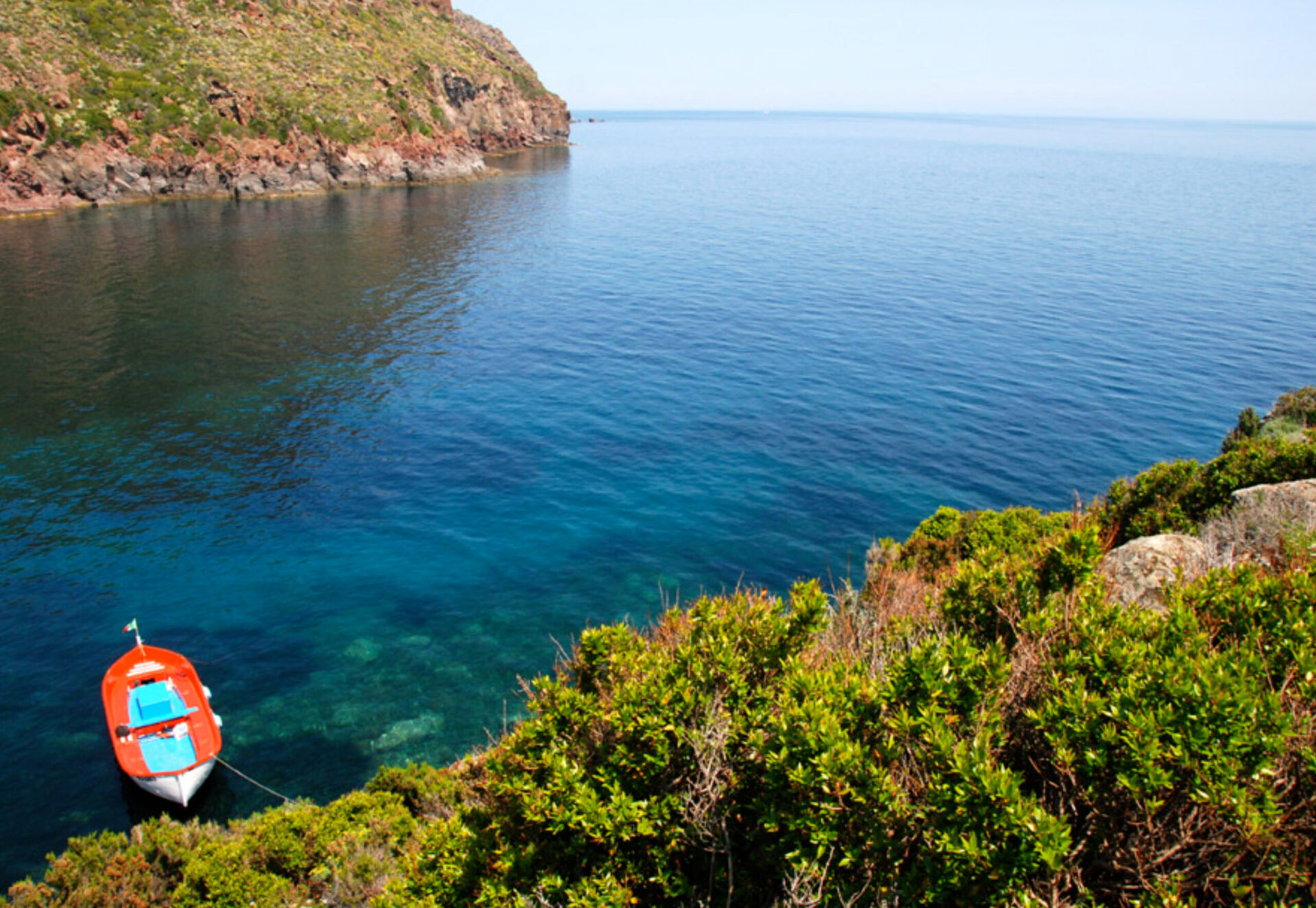 Beaches and coves of Capraia