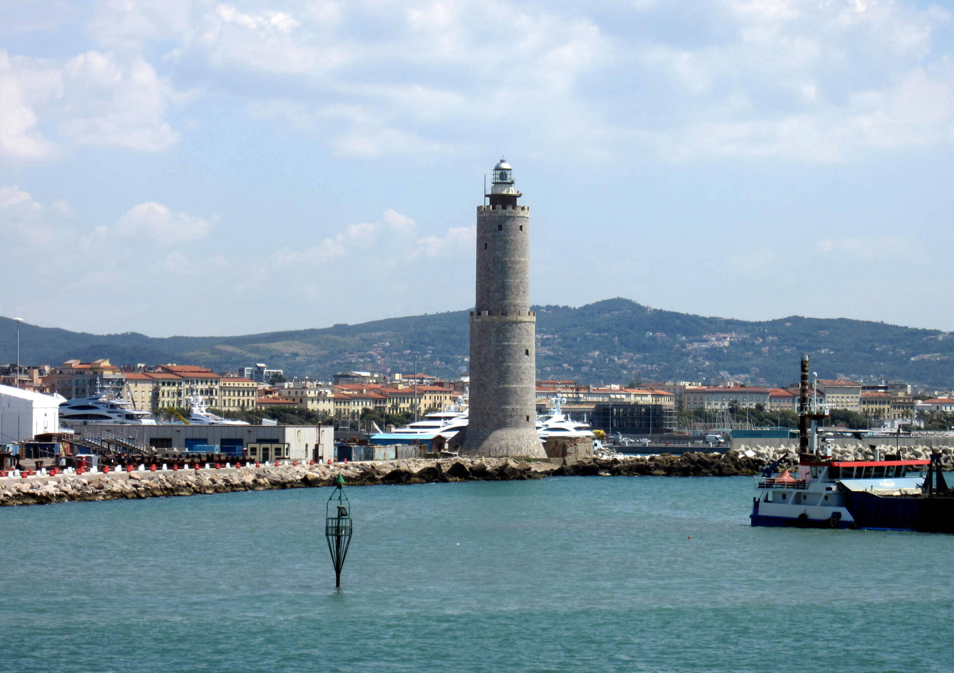 The towers of Livorno and Capraia