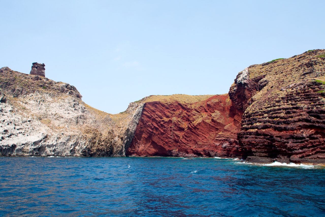 Alla scoperta di Cala Rossa