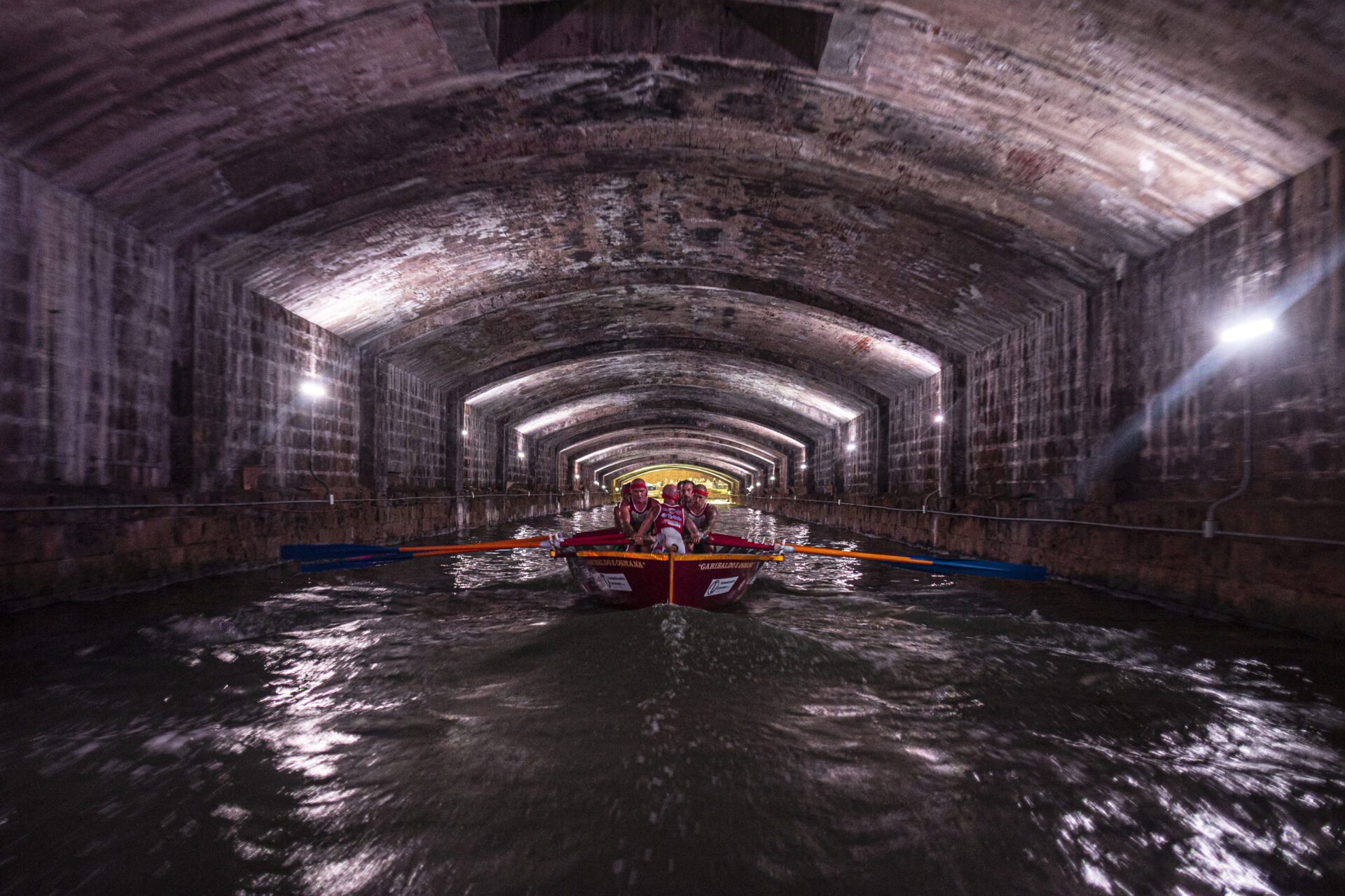 The thrill of the Livorno Rowing Races