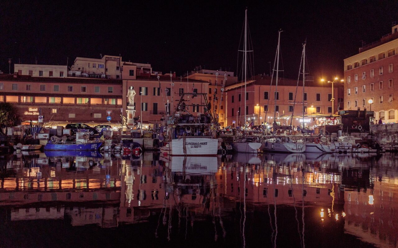 Tour in Battello lungo i fossi della Venezia