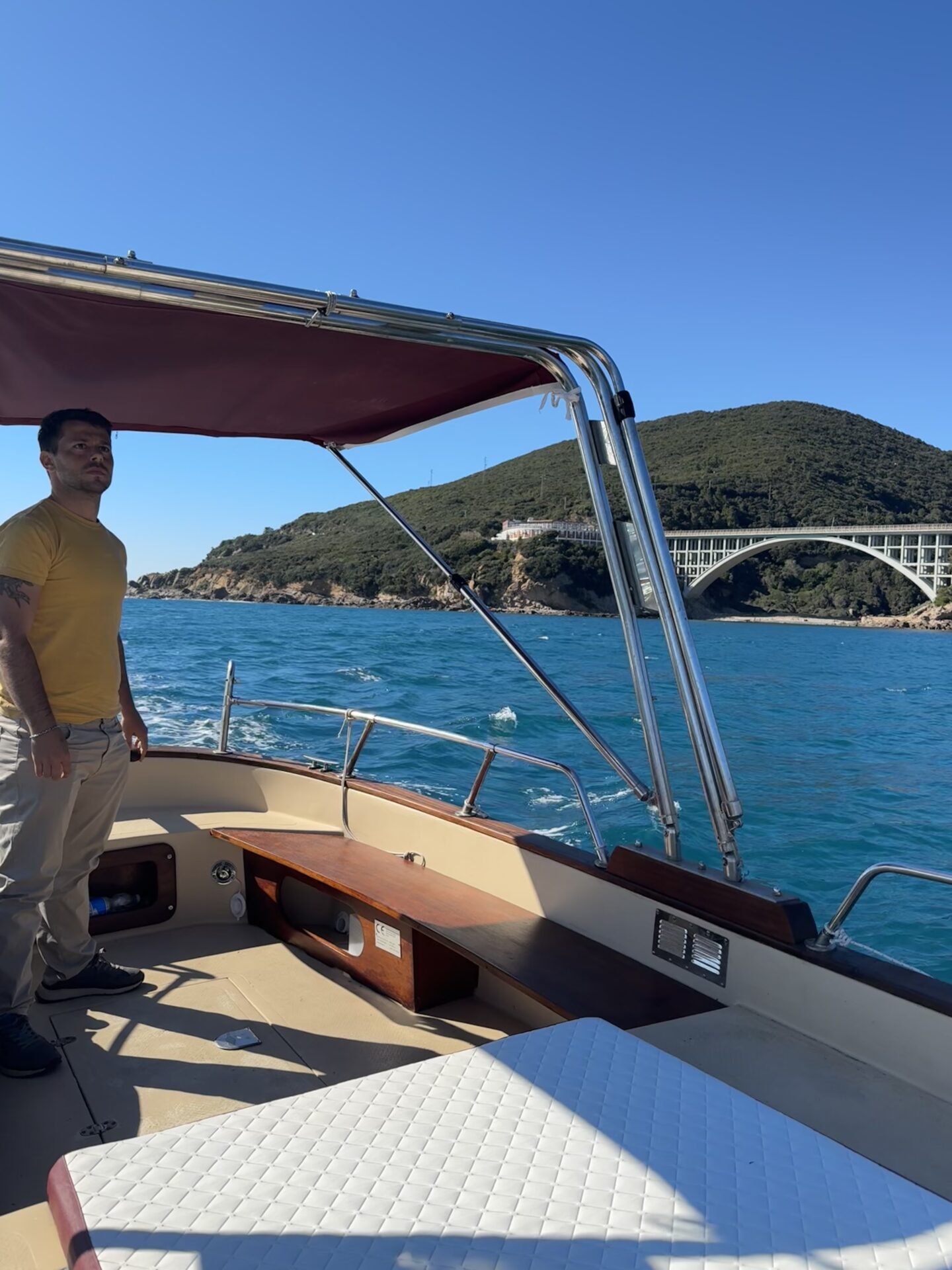 Noleggio gozzo classico, il mare come una volta!
